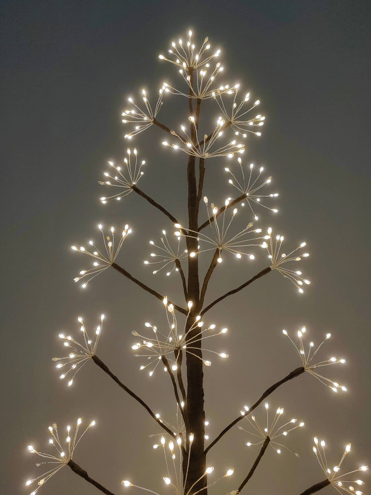 5ft Brown LED Cluster Tree with 720 Warm White LEDs