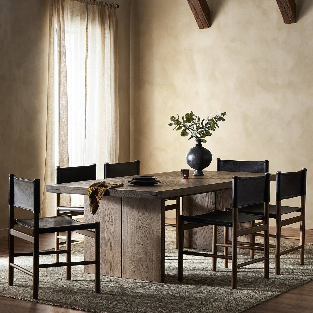 WarbyDiningTable-in-dining-room