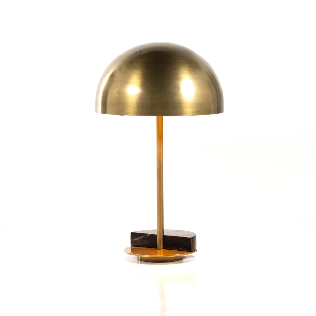 Zanda-Table-Lamp-stand-view